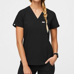 Figs Katrina Black scrub top size XS